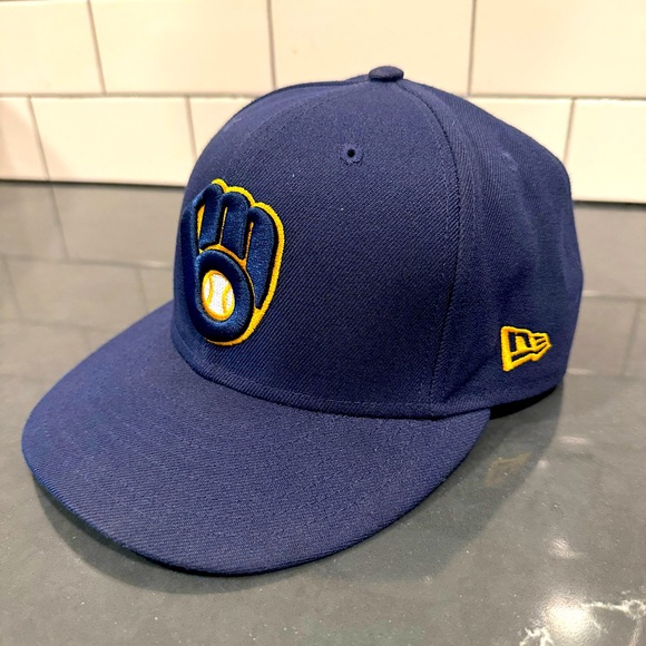 New Era Milwaukee Brewers Fitted Hat - Picture 4 of 6